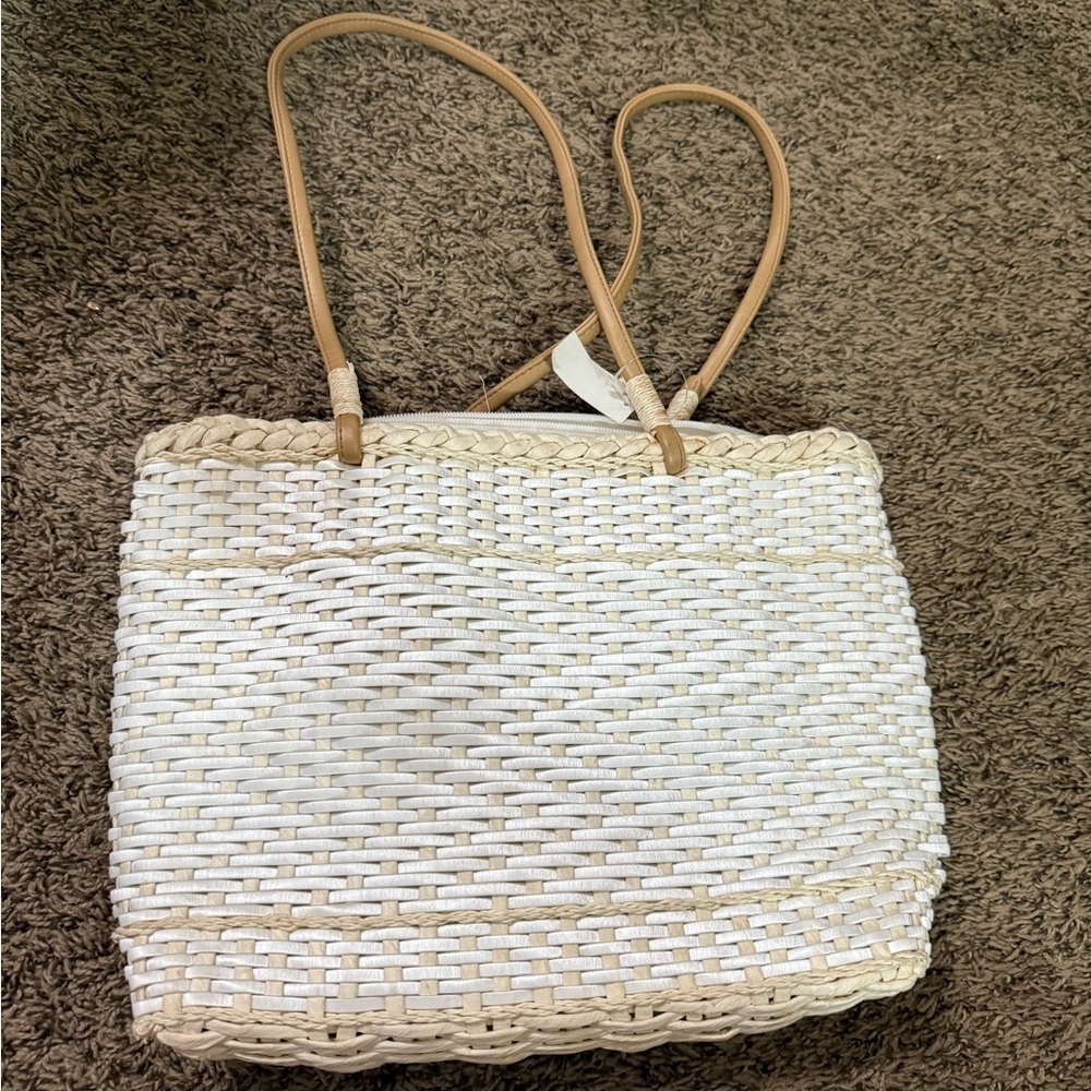 Chic Tan and Cream Woven Tote Bag - Picture 2 of 6